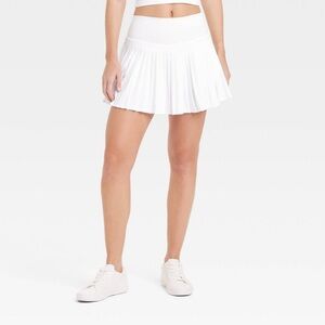 Target White Skort, size L
